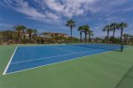 A wonderful advantage to staying in Maravillas is that you have access to tennis courts, walking paths and restaurants all within walking distance